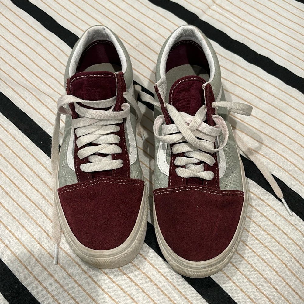 Vans Old Skool Unisex maroon and gray